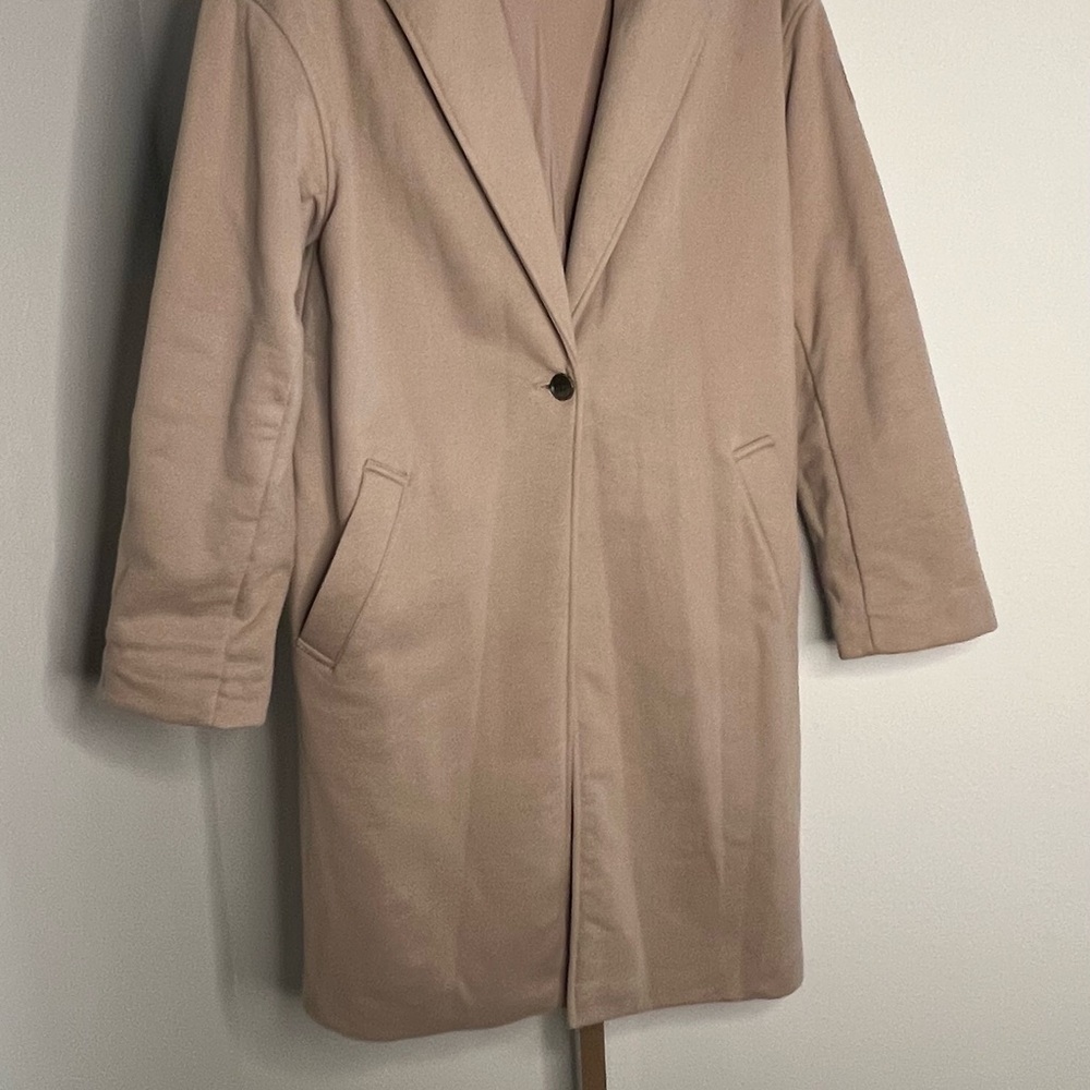 ALO Yoga Classic Tan Trench Coat / excellent condition